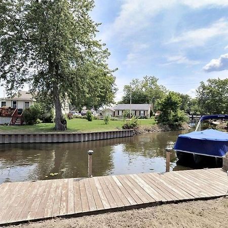Chain O Lakes Nautical 4Bed 3Bath Waterfront With Bonus Room, Large Deck And Hot Tub Fox Lake Bagian luar foto
