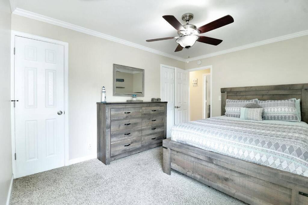 Chain O Lakes Nautical 4Bed 3Bath Waterfront With Bonus Room, Large Deck And Hot Tub Fox Lake Bagian luar foto