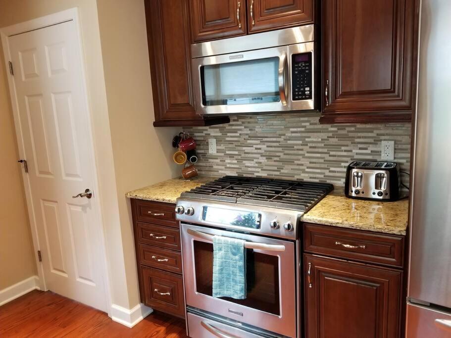 Chain O Lakes Nautical 4Bed 3Bath Waterfront With Bonus Room, Large Deck And Hot Tub Fox Lake Bagian luar foto