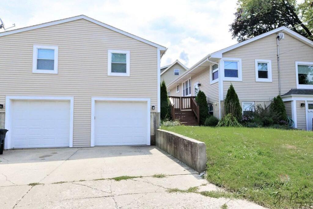 Chain O Lakes Nautical 4Bed 3Bath Waterfront With Bonus Room, Large Deck And Hot Tub Fox Lake Bagian luar foto